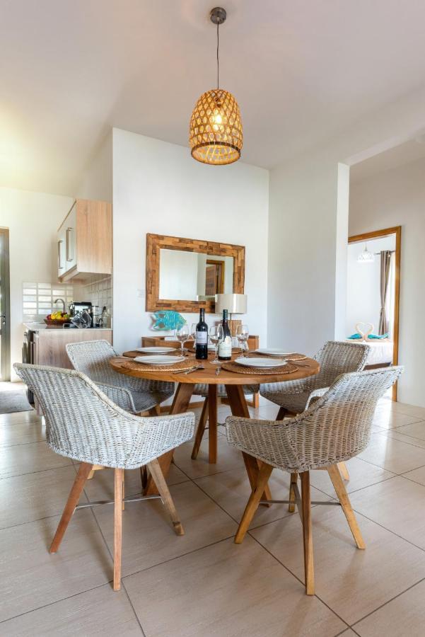 West Wood Holiday Apartment, C6 - Flic En Flac With Pool At A Quiet Location, Beautifully Decorated And Close To The Beach Экстерьер фото
