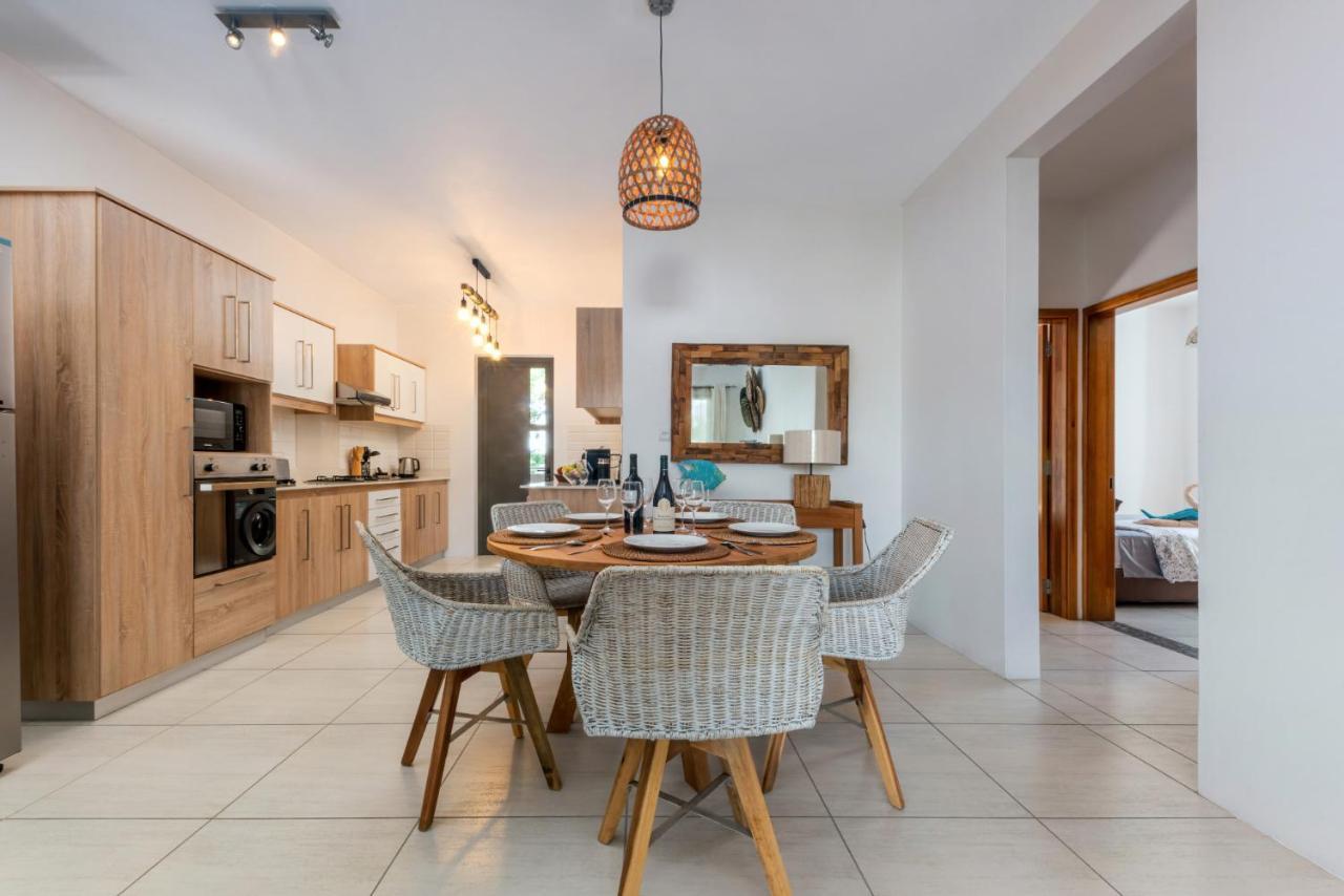West Wood Holiday Apartment, C6 - Flic En Flac With Pool At A Quiet Location, Beautifully Decorated And Close To The Beach Экстерьер фото