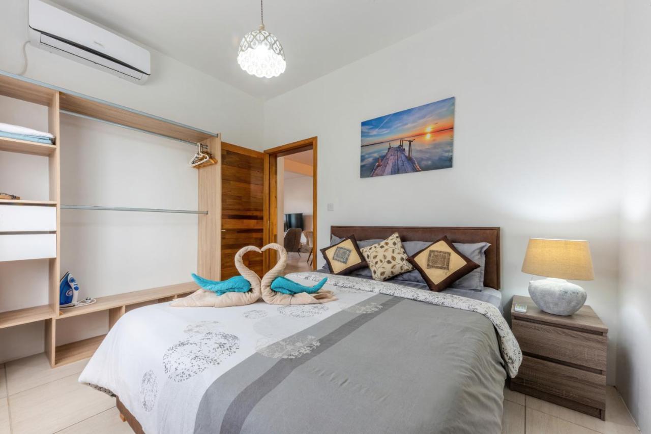 West Wood Holiday Apartment, C6 - Flic En Flac With Pool At A Quiet Location, Beautifully Decorated And Close To The Beach Экстерьер фото